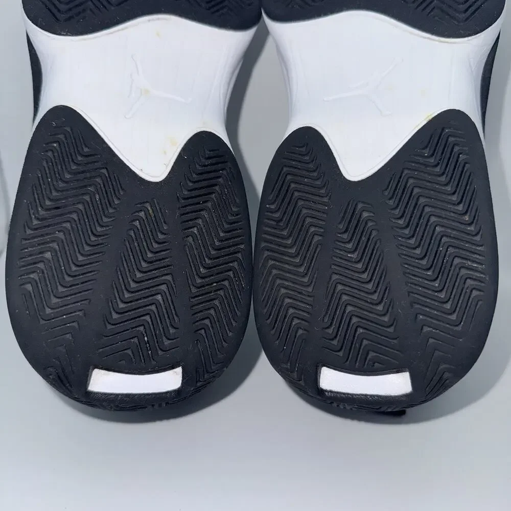 Jordan Max Aura 6 Black White FQ8298-010 Men’s Basketball Shoes Size 9